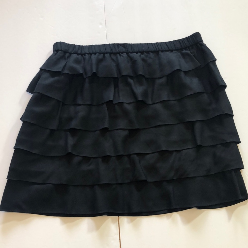 Black tiered ruffled skirt